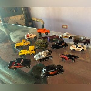 15 Vintage 1980’S Hot Wheels Cars Tanks Trucks Radar Ranger Dirty Dog and More